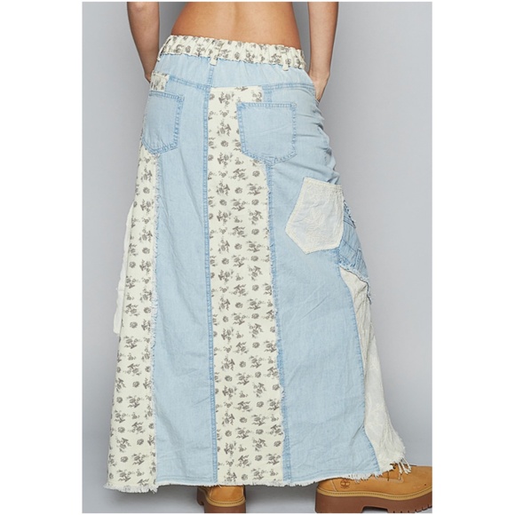 POL Light Wash Denim Floral Print Stretchy waist Zip Maxi Skirt - Picture 5 of 5